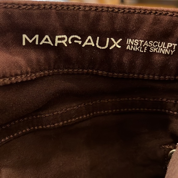 DL 1961 margaux jeans “Malbec” color ankle skinny size 27 Distressed knee - Picture 8 of 12